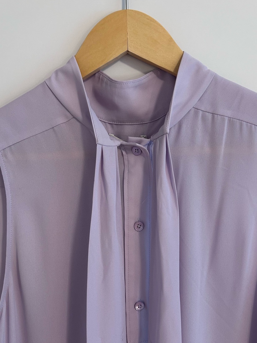 Aritzia Babaton Piero Blouse Lilac Lavender Bow Tie Neck Top Small - Picture 12 of 13